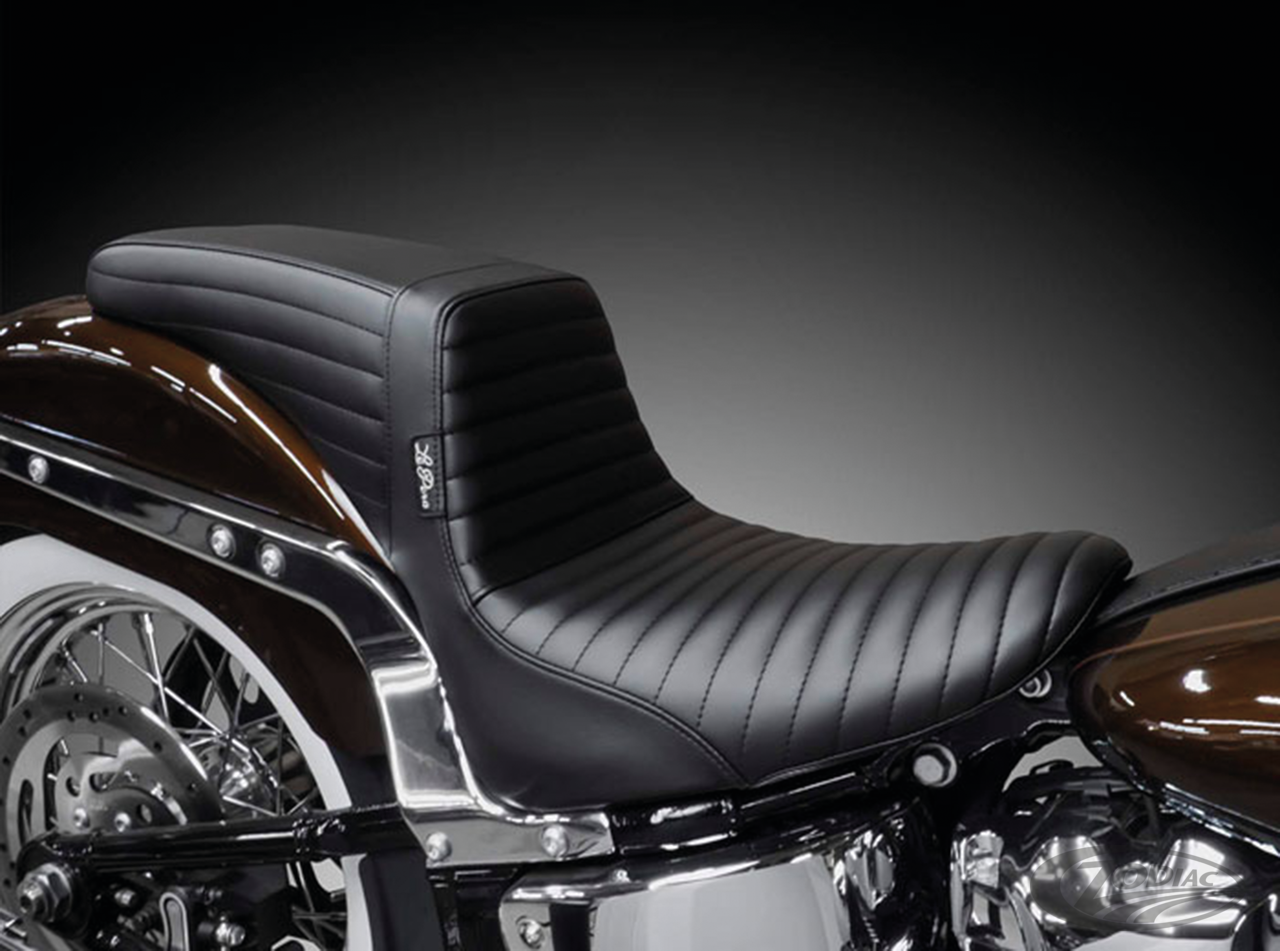 LE PERA KICKFLIP SOLO VOOR MILWAUKEE ACHT SOFTAIL