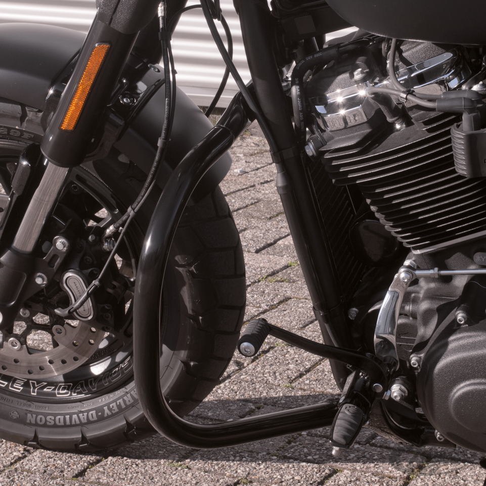 CRASH/HIGHWAY BARS FOR HARLEY-DAVIDSON